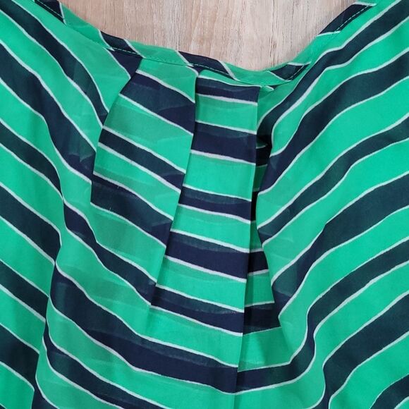 🔺️New York & Co Green & Blue Striped Sleeveless Blouse Medium - Picture 5 of 13